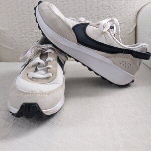 Nike waffle debut sneaker